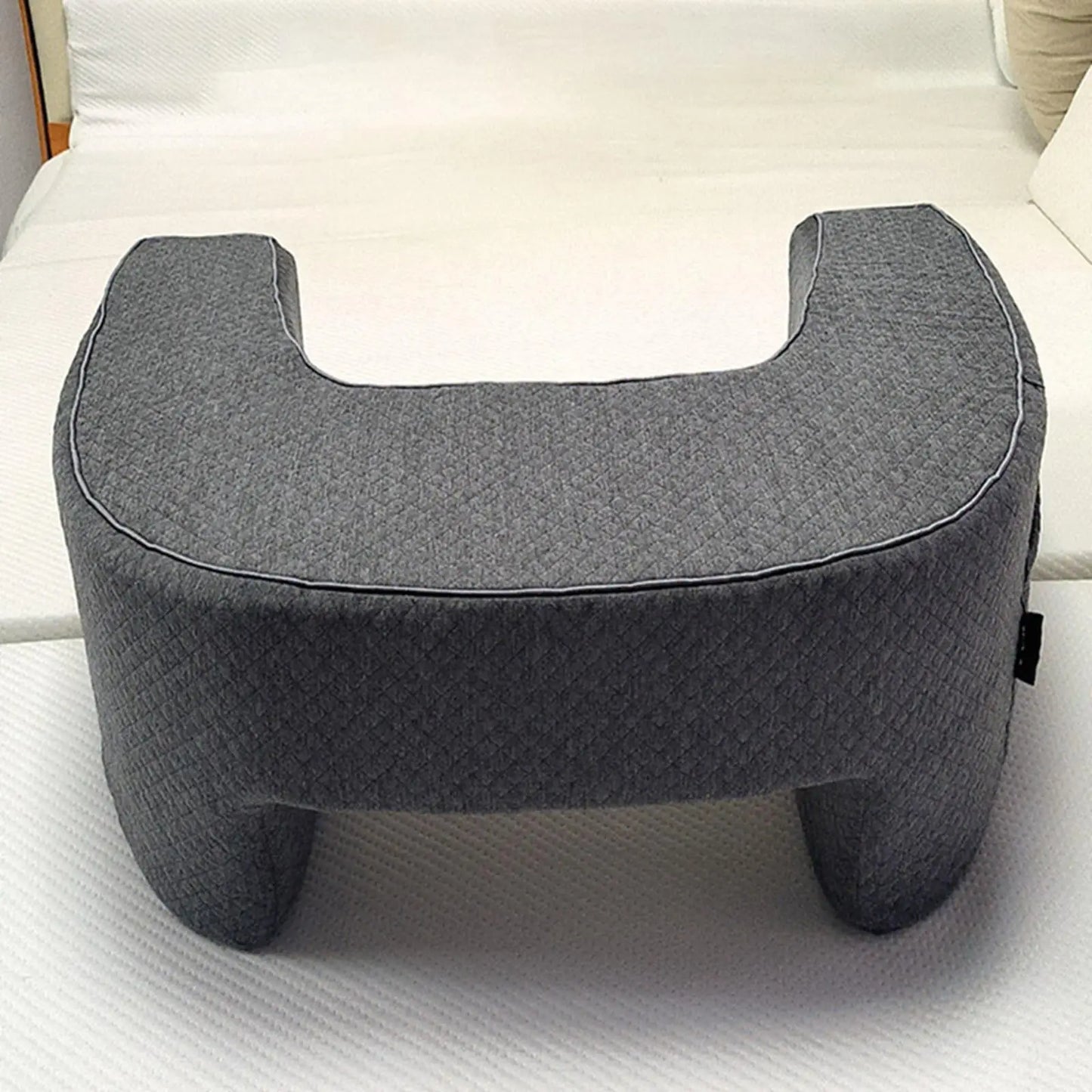 Memory Foam Backrest Pillow with Arm Support & Storage Pockets – Reading, Gaming & Bed Support Cushion