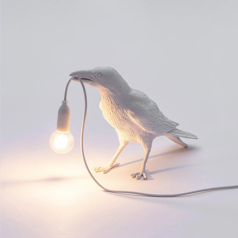 Gothic Raven Lamp – Vintage Resin Bird Lamp for Home Decor, Mysterious Crow Table Light
