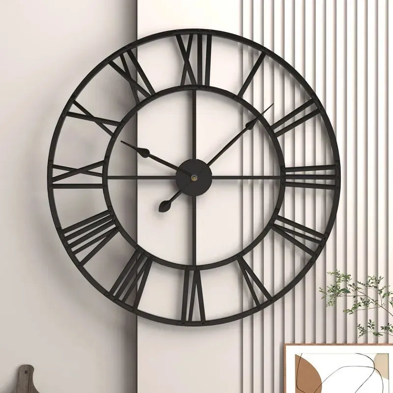 Moderne große 3D-Wanduhr mit römischen Ziffern