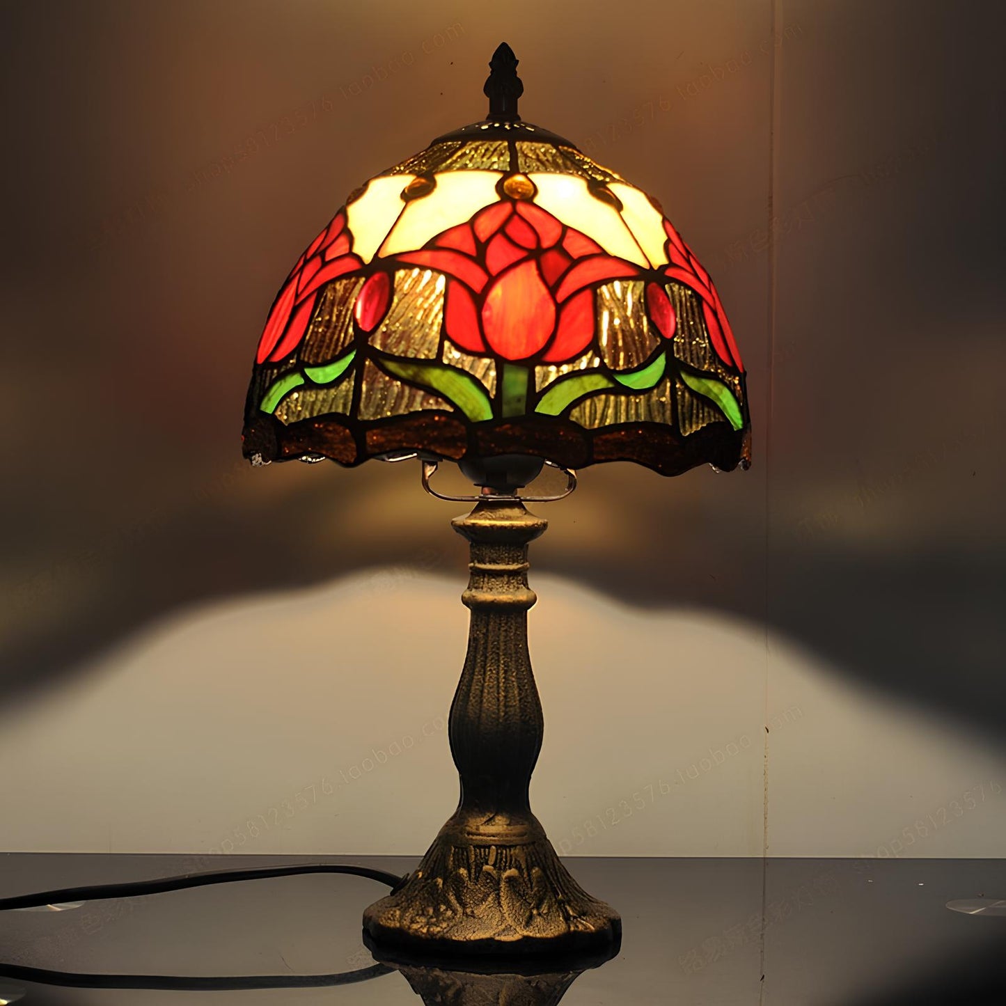 American Tulip Tiffany Style Stained Glass Table Bedroom Lamp - Homevalley.co.uk