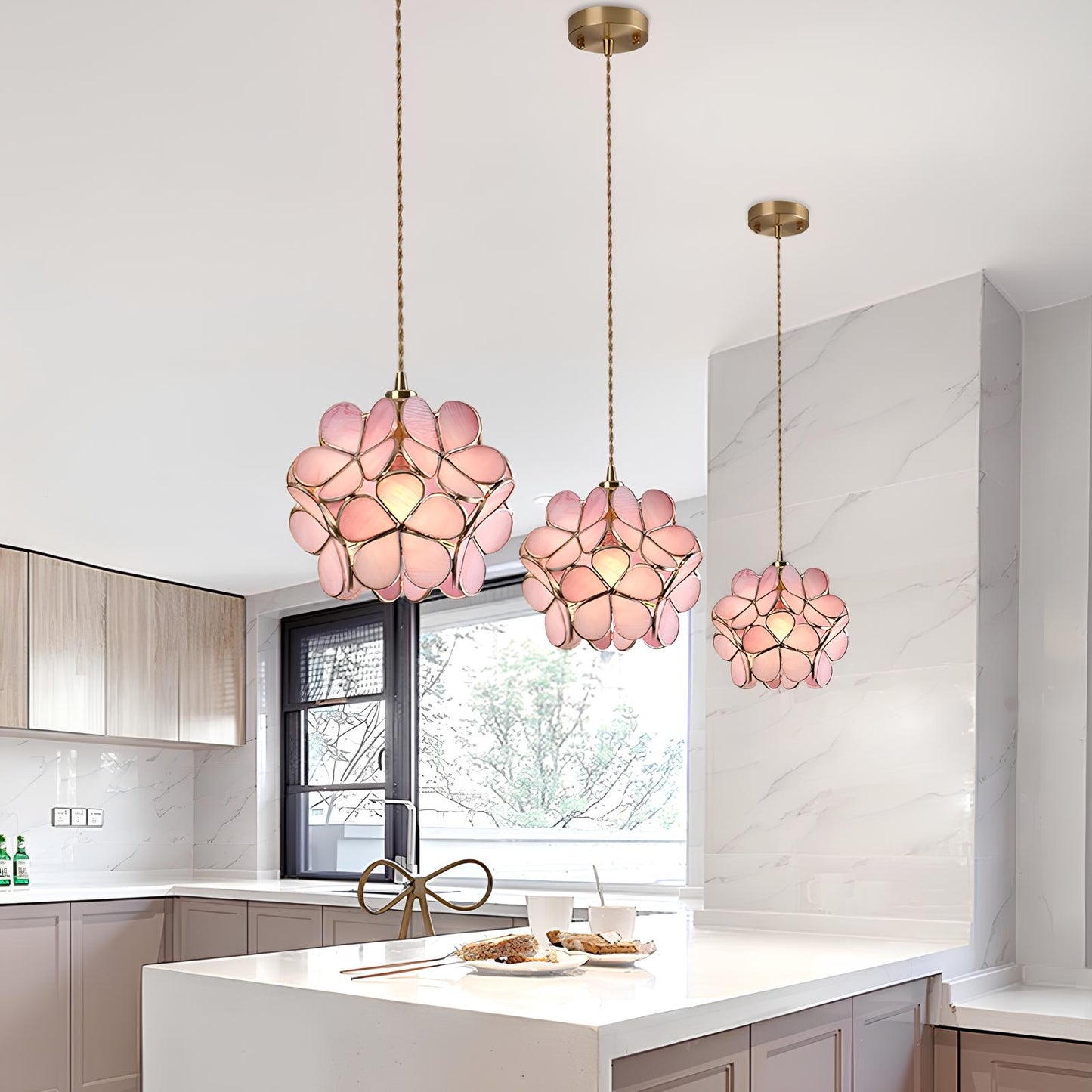 Tiffany Glass Flower Pendant Lamp - Homevalley.co.uk