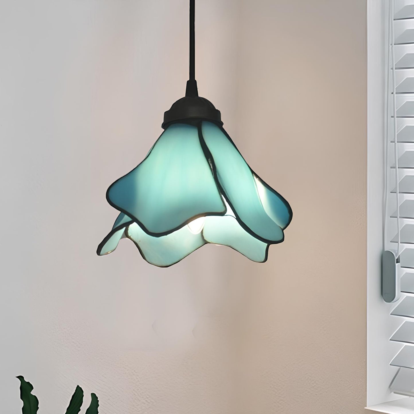 Tiffany Lotus Pendant Ceiling Lamp - Homevalley.co.uk